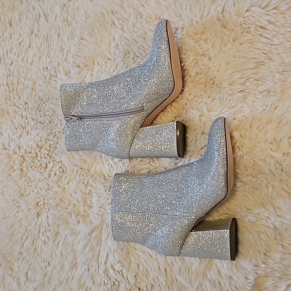 Madden Girl Glitter Fab Silver Sparkle Booties size 6.5, like new, without box